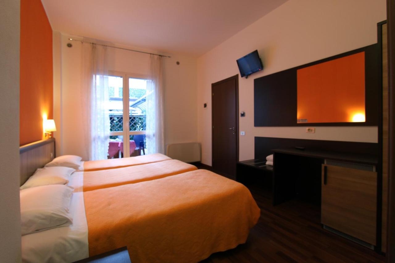Lux Hotel Durante Милан Экстерьер фото